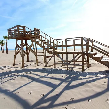 Global Properties, Centrico En * Canet d'En Berenguer