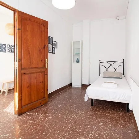 Global Properties, Centrico En * Canet d'En Berenguer